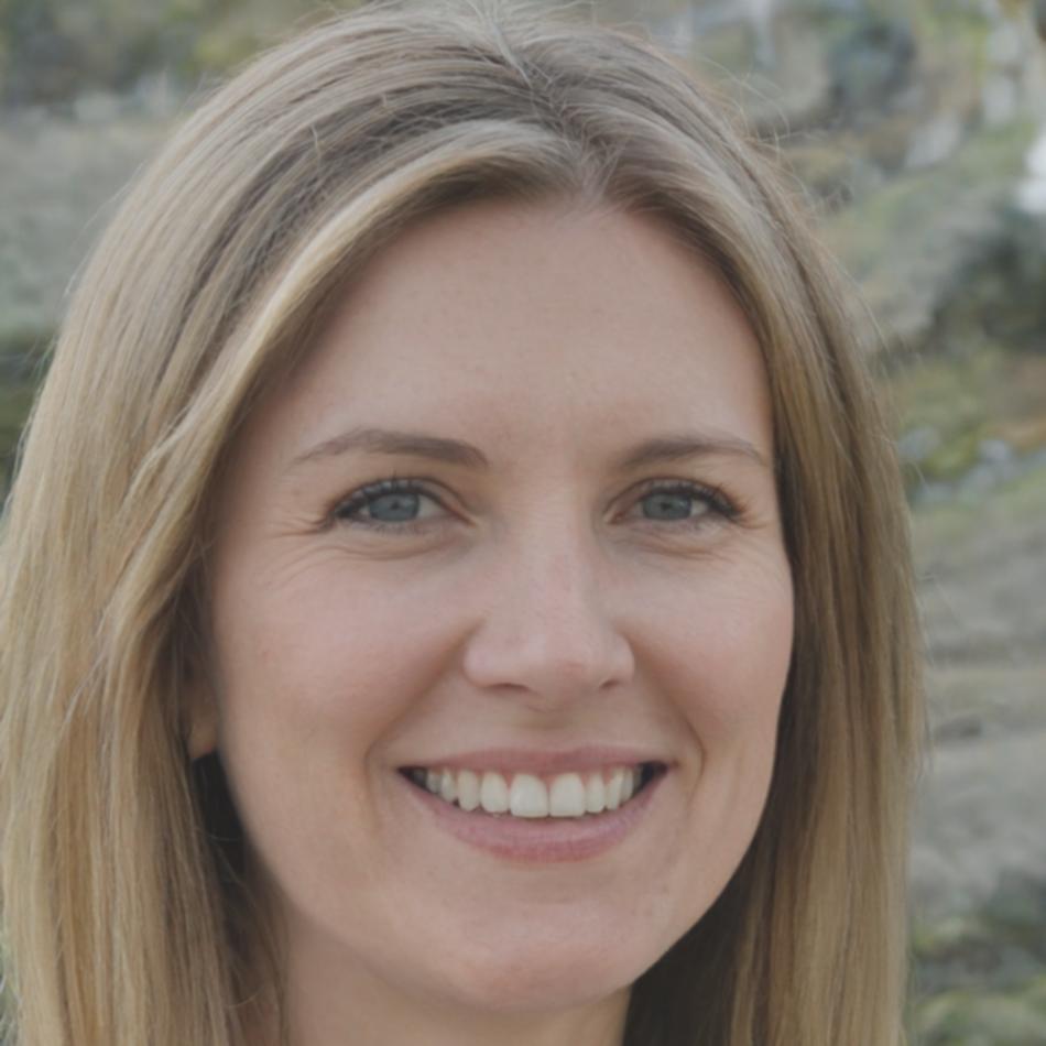 Sarah Chen, Senior Financial Analyst